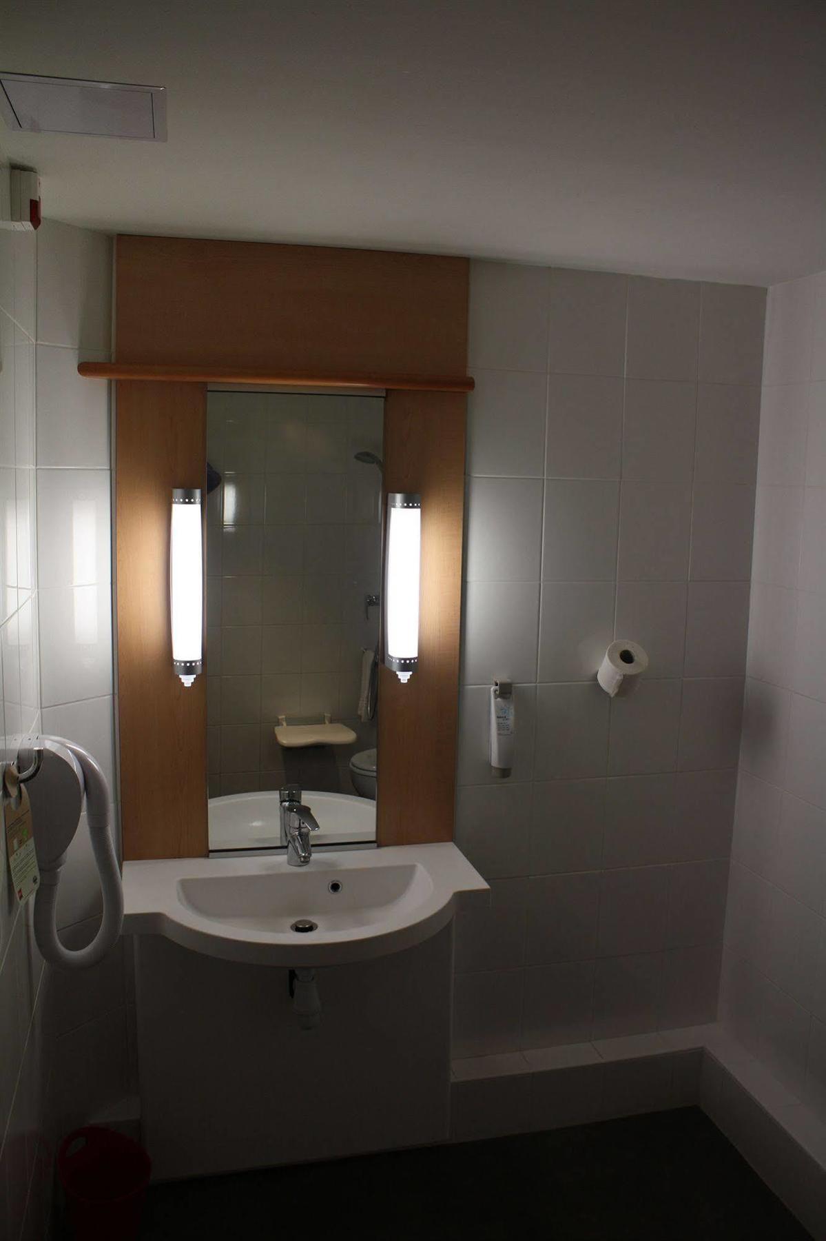 Hotel Ibis Aeroport Promenade Des Nizza