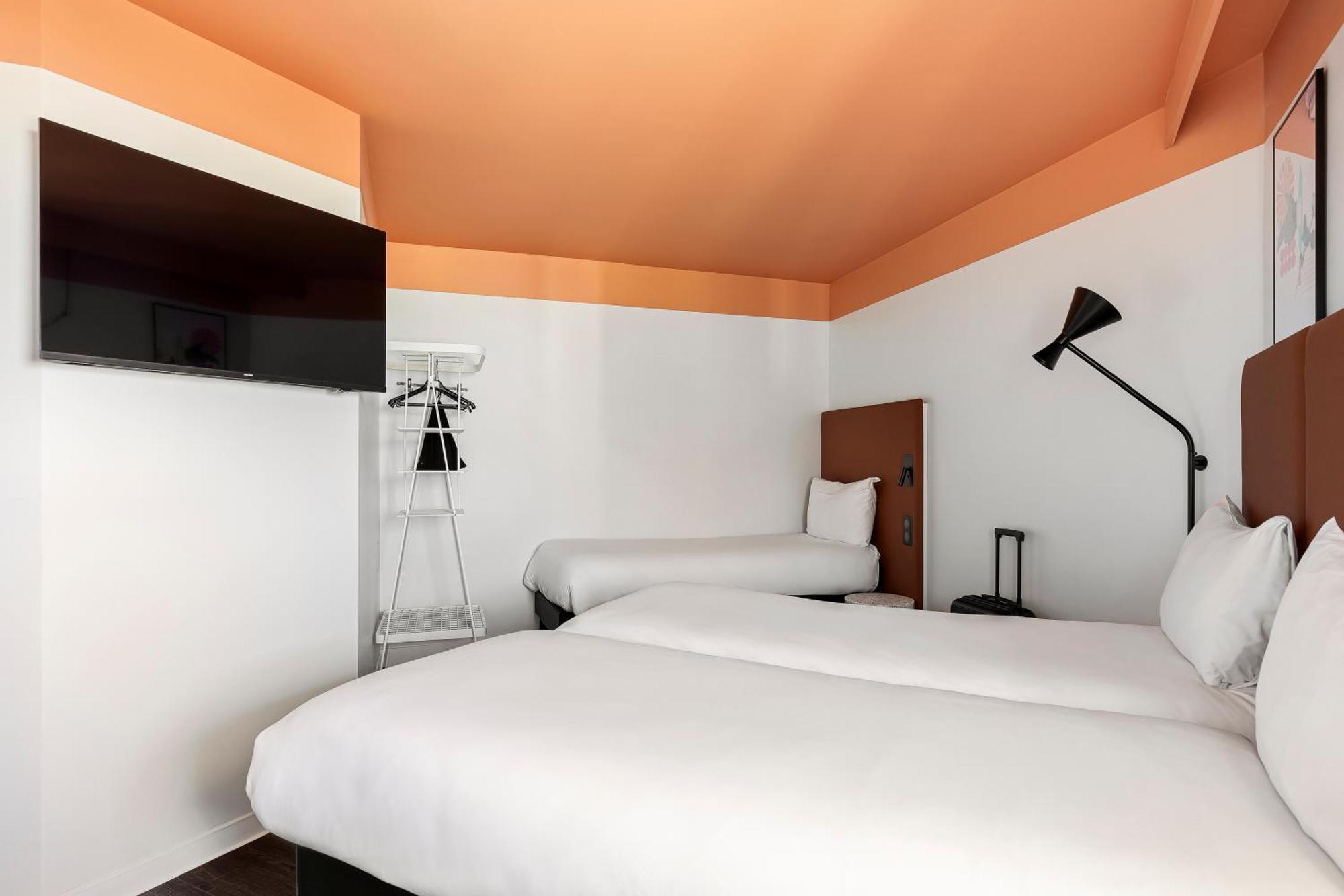 Ibis Aéroport Promenade Des Hotel 3*