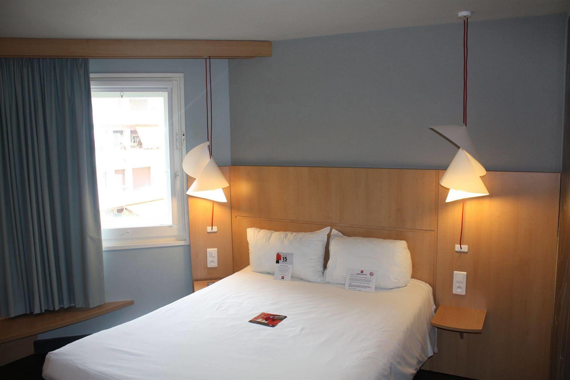 Hotel Ibis Aéroport Promenade Des Nice